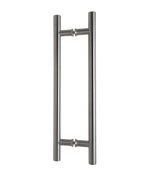 Tirador de acero inoxidable 304 por ambos lados. Largo 60 cm.