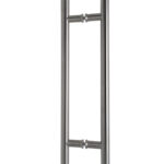 Tirador de acero inoxidable 304 por ambos lados. Largo 60 cm.