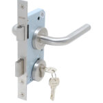 Cerradura de embutir puertas de oficinas, cocina - patio. Cilindro ambos lados. Manillas ambos lados, Modelo: MARTI. (Acero inoxidable 304). SKU: SDE200-AI.KIT.MARTI