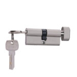 Cilindro Multipunto 80 mm llave/seguro interior centrado. (Níquel satinado)